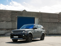 
Autobiography Dizájn body kit Range Rover Sport (2005-2013) L320 modellekhez, platina fekete verzió-image-6015878